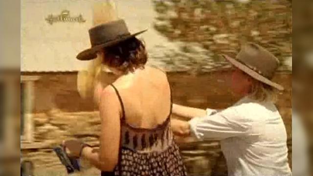 Seeing the Light - 16 серия, 3 сезона, сериала Дочери Маклеода (2001)