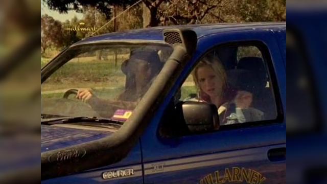 The Road Home - 3 серия, 3 сезона, сериала Дочери Маклеода (2001)