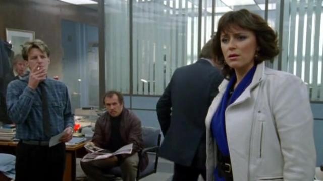 Traitor - 7 серия, 2 сезона, сериала Прах к праху (2008)