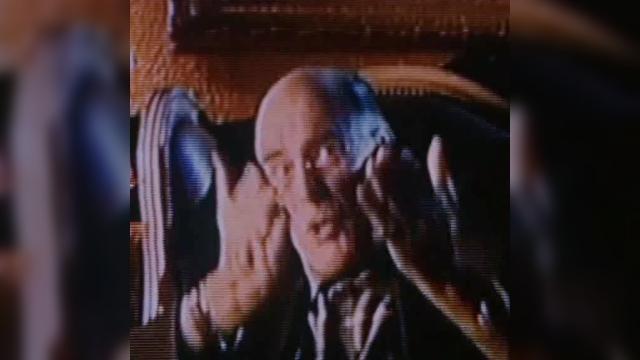 Of Fathers and Sons - 3 серия, 1 сезона, сериала Под прикрытием (2001)