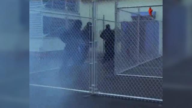 Life on the Wire - 1 серия, 1 сезона, сериала Под прикрытием (2001)