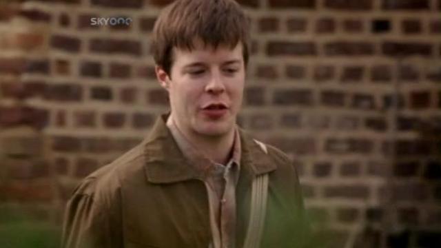 Cursed - 1 серия, 2 сезона, сериала Ведьма (2004)