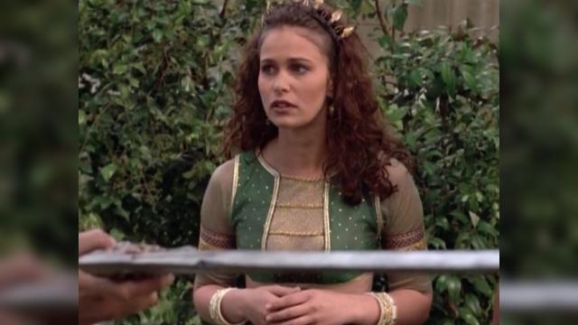 For Him The Bell Tolls - 16 серия, 2 сезона, сериала Зена – королева воинов (1995)