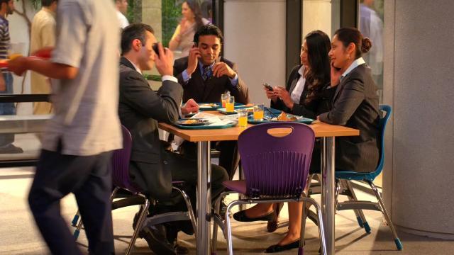 Take This Punjab and Shove It - 16 серия, 1 сезона, сериала Сбежавшая работа (2010)