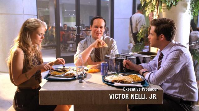 Training Day - 13 серия, 1 сезона, сериала Сбежавшая работа (2010)