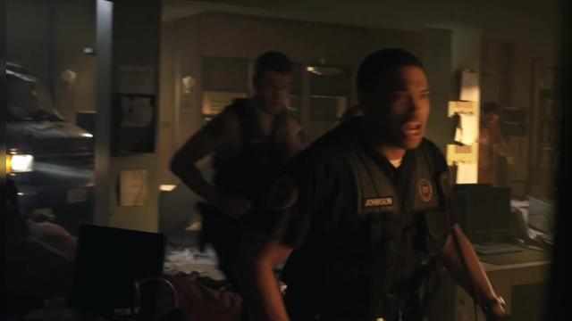 Assault on Precinct UTF - 10 серия, 1 сезона, сериала Долина смерти (2011)