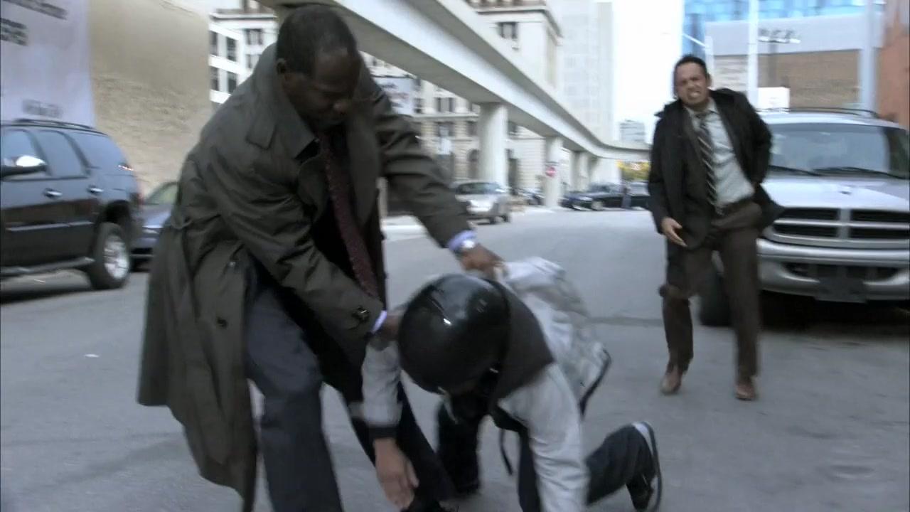 Сериал 187 Детройт (2010) 1 сезон 9 эпизод