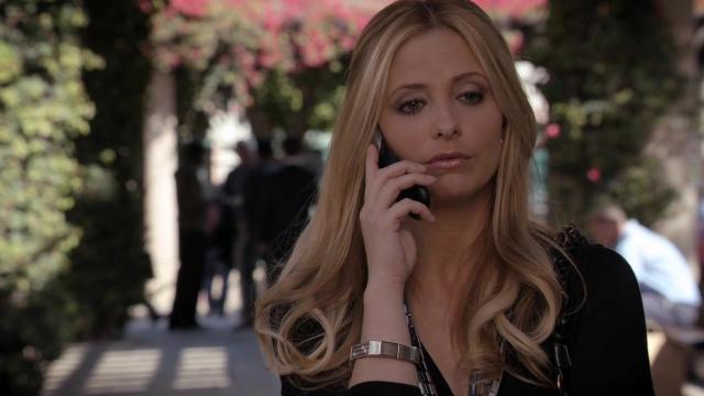 If You Ever Want a French Lesson... - 3 серия, 1 сезона, сериала Двойник (2011)