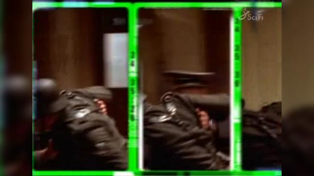 Public Enemy - 4 серия, 1 сезона, сериала Полицейский во времени (1997)