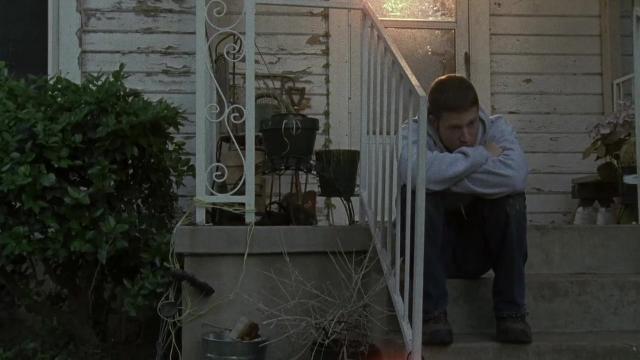 What to Do While You're Waiting - 12 серия, 1 сезона, сериала Огни ночной пятницы (2006)