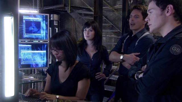 Cyberwoman - 4 серия, 1 сезона, сериала Торчвуд (2006)