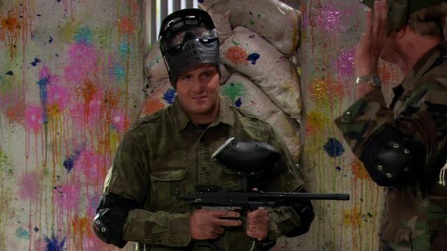 Gary Toughens Up Tom - 11 серия, 1 сезона, сериала Холостяк Гари (2008)