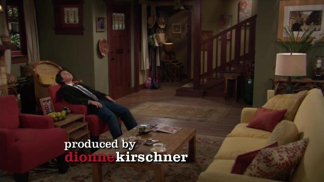 Gary Moves Back In - 13 серия, 1 сезона, сериала Холостяк Гари (2008)