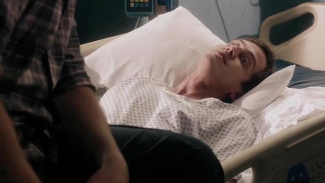 Apocalypse Now - 5 серия, 4 сезона, сериала Пляжный коп (2010)