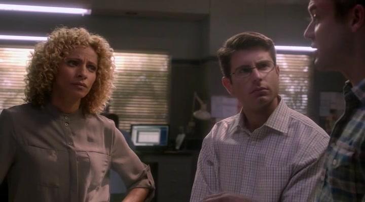 Сериал Пляжный коп (2010) 4 сезон 12 эпизод