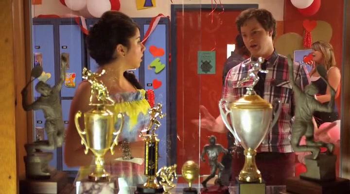 Сериал Секретный отряд (2009) 2 сезон 9 эпизод