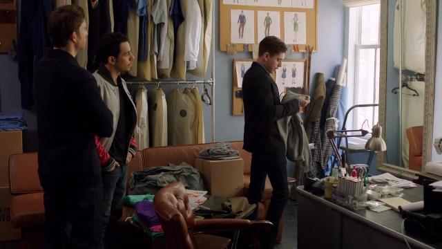 In or Out - 2 серия, 2 сезона, сериала Как это делается в Америке (2010)