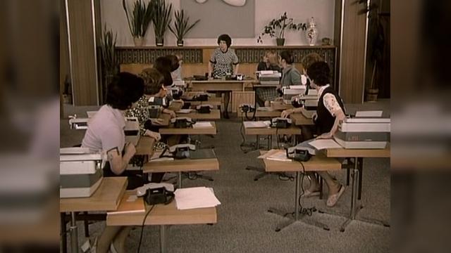 Секретарь - 7 серия, 1 сезона, сериала Приключения в каникулы (1978)