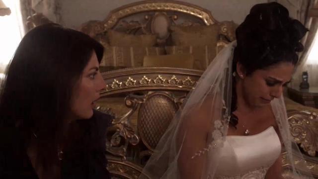 The Wedding Job - 7 серия, 1 сезона, сериала Грабь награбленное (2008)