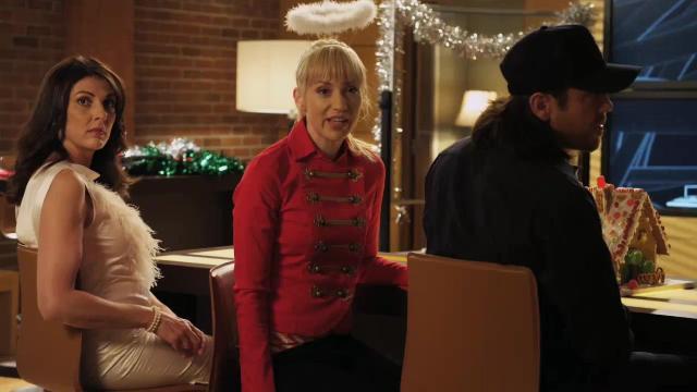 The Ho, Ho, Ho Job - 14 серия, 3 сезона, сериала Грабь награбленное (2008)