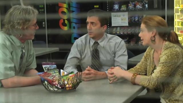 The Office Job - 12 серия, 4 сезона, сериала Грабь награбленное (2008)