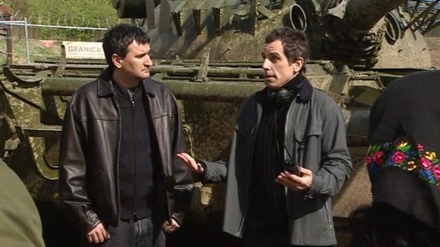 Росс Кемп и Винни Джонс - 2 серия, 1 сезона, сериала Массовка (2005)
