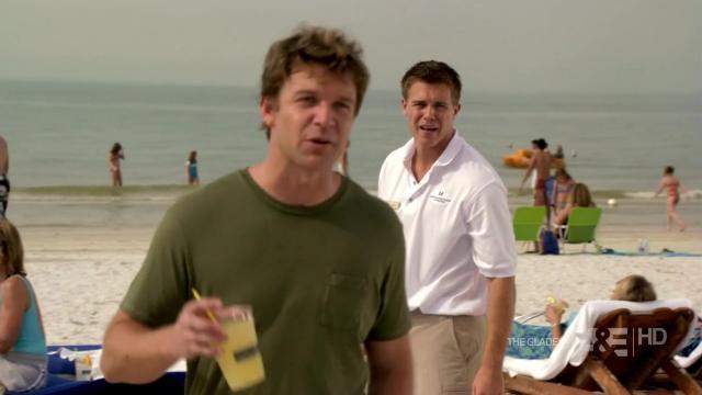 Pilot - 1 серия, 1 сезона, сериала Пляжный коп (2010)