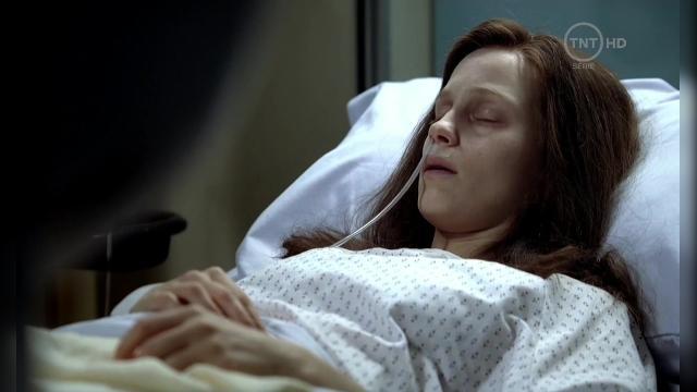 Fly Away - 8 серия, 1 сезона, сериала Детектив Раш (2003)