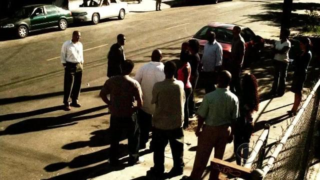 Street Money - 10 серия, 6 сезона, сериала Детектив Раш (2003)