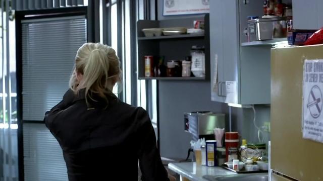 Into the Blue (2) - 23 серия, 6 сезона, сериала Детектив Раш (2003)