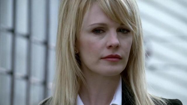 Fireflies - 8 серия, 4 сезона, сериала Детектив Раш (2003)