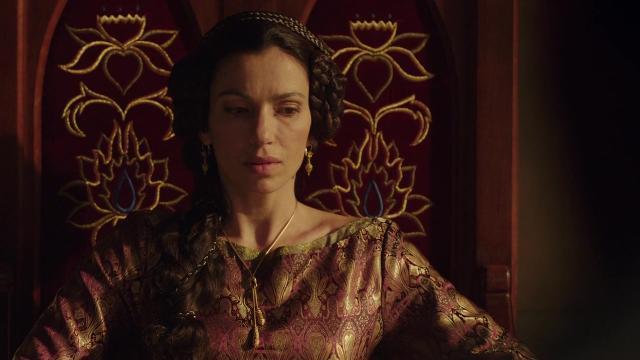 Queen - 7 серия, 1 сезона, сериала Бесконечный мир (2012)