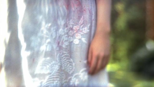 Birthday Presence - 1 серия, 5 сезона, сериала Говорящая с призраками (2005)