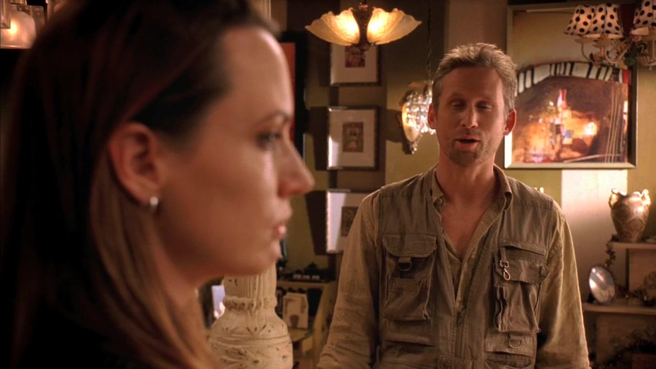 Сериал Говорящая с призраками (2005) 2 сезон 11 эпизод