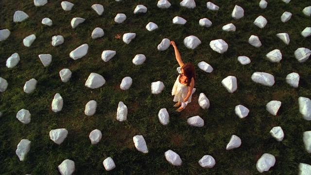 The Gathering - 22 серия, 2 сезона, сериала Говорящая с призраками (2005)