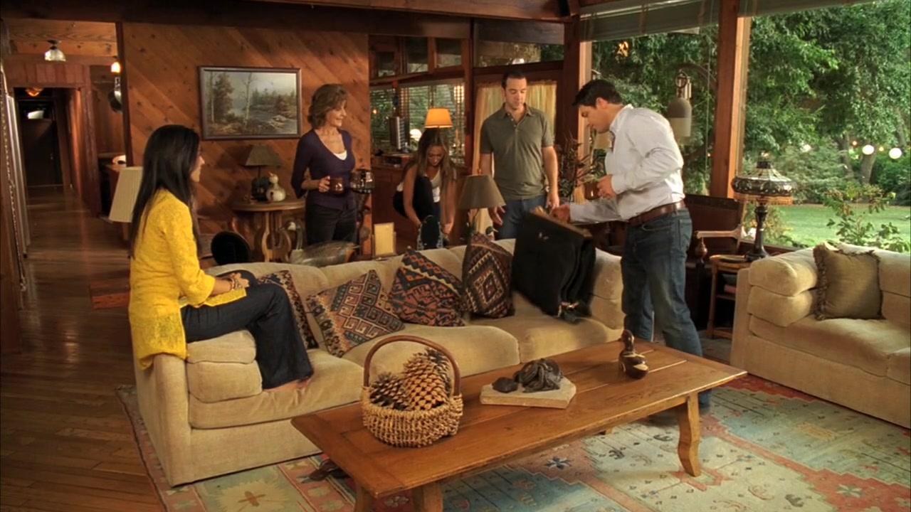 Сериал Говорящая с призраками (2005) 4 сезон 6 эпизод