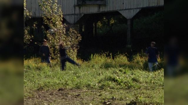 Speaking in Tongues - 6 серия, 1 сезона, сериала Первая волна (1998)