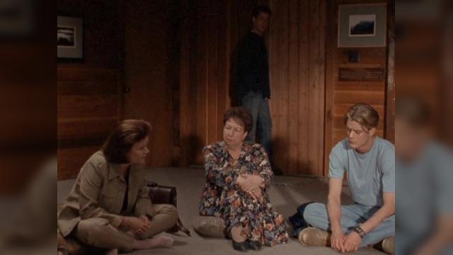 Hypnotic - 4 серия, 1 сезона, сериала Первая волна (1998)