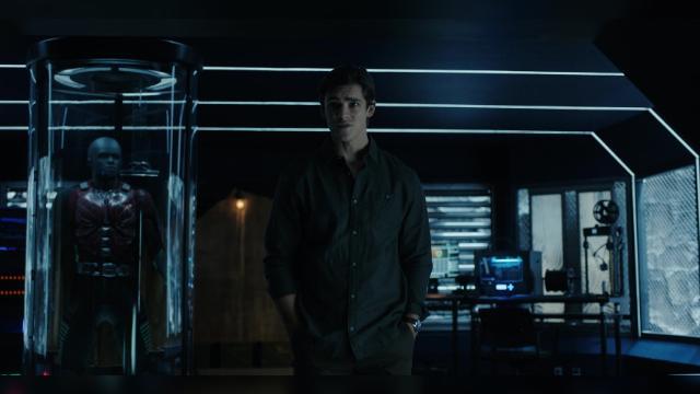 Red Hood - 2 серия, 3 сезона, сериала Титаны (2018)