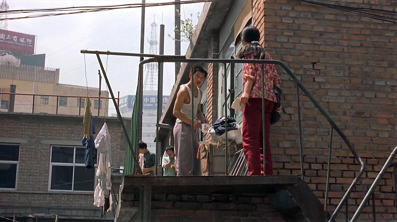 Фильм Ни на одного меньше (1999)