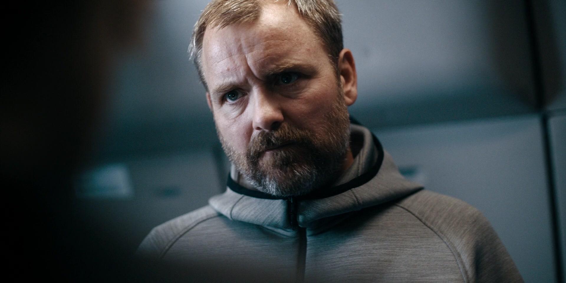 Сериал Захваченный рейс (2023) 1 сезон 5 эпизод