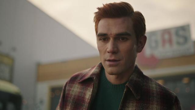 Chapter One Hundred and Twenty-One: Love & Marriage - 4 серия, 7 сезона, сериала Ривердэйл (2017)