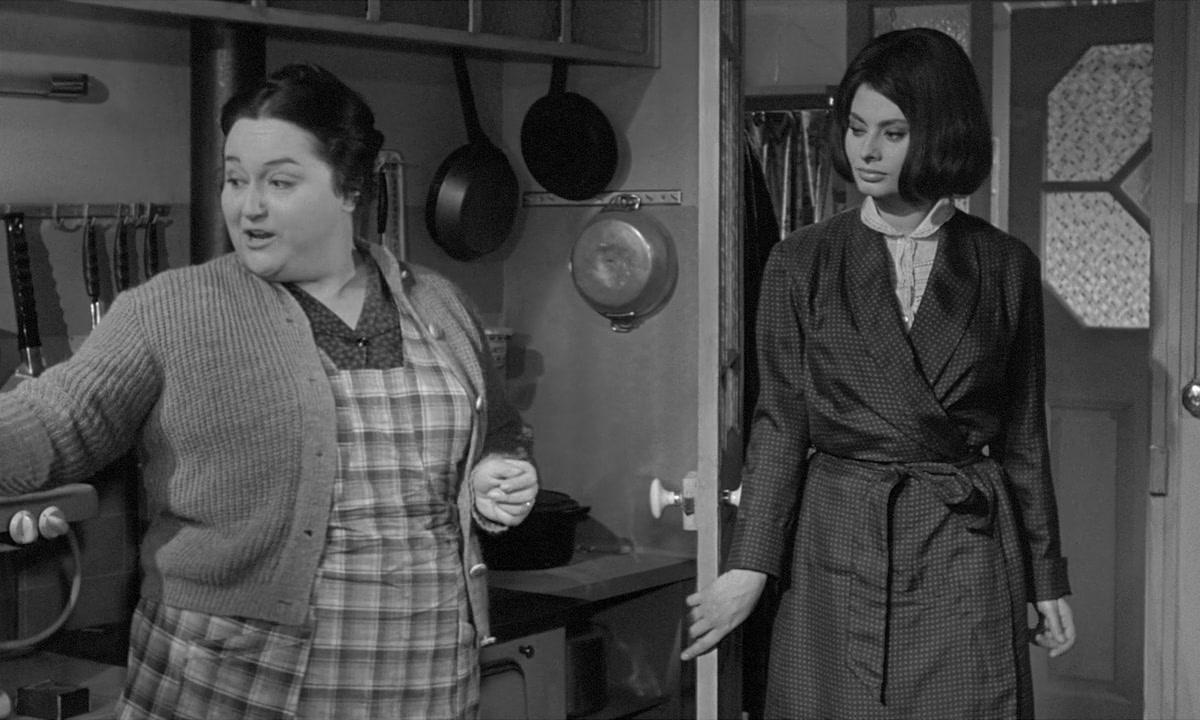 Фильм Пять миль до полуночи (1962)