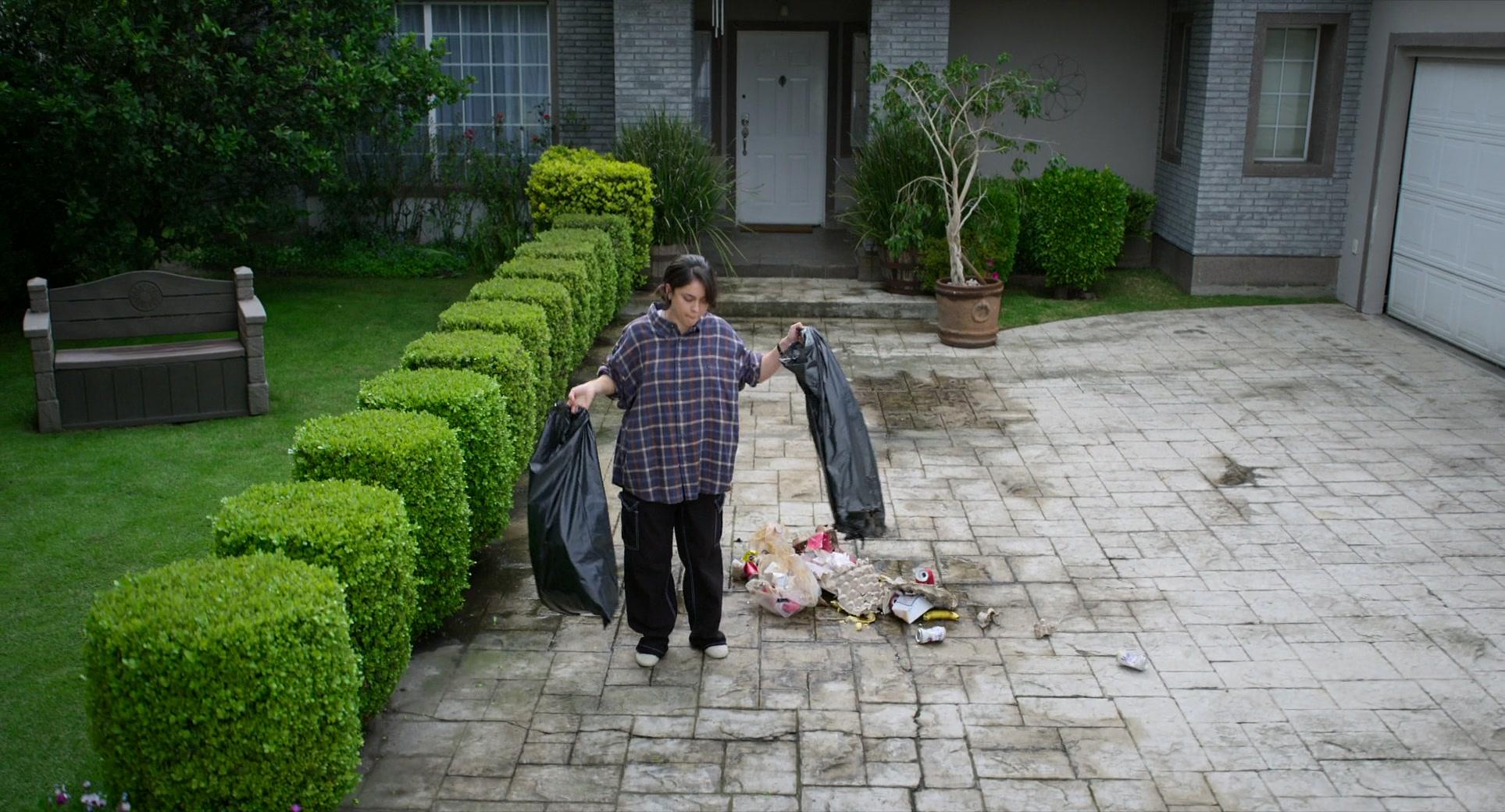 Фильм Миллион миль от Земли (2023)