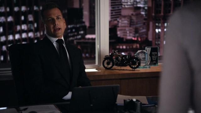 Intent - 15 серия, 4 сезона, сериала Форс-мажоры (2011)