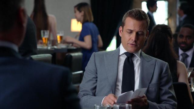 Privilege - 6 серия, 5 сезона, сериала Форс-мажоры (2011)