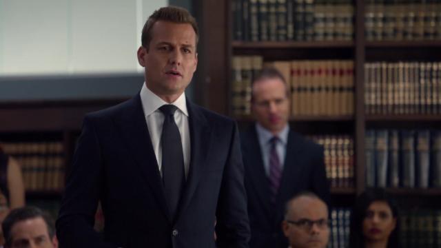 Self Defense - 14 серия, 5 сезона, сериала Форс-мажоры (2011)