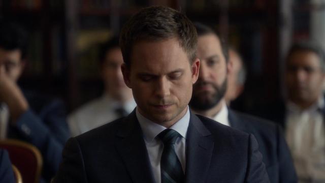 Character and Fitness - 16 серия, 6 сезона, сериала Форс-мажоры (2011)