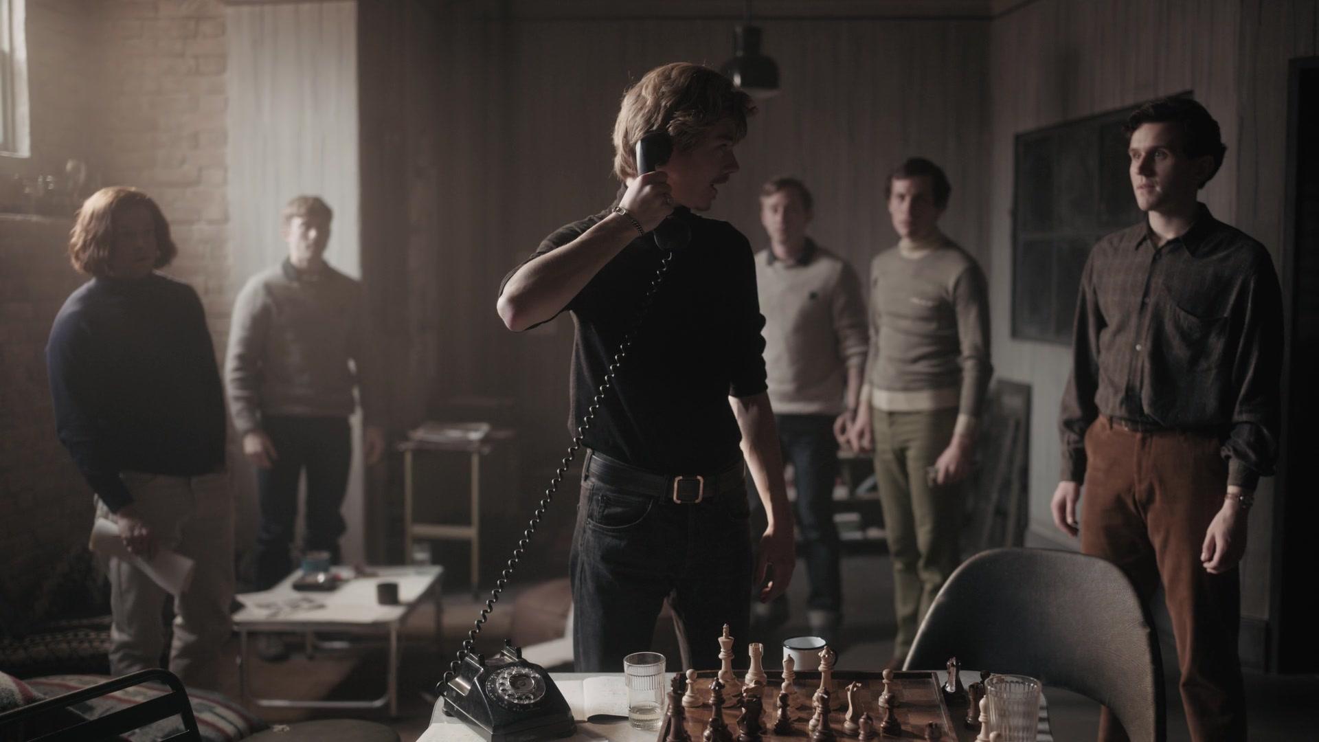 Сериал Ход королевы (2020) 1 сезон 7 эпизод