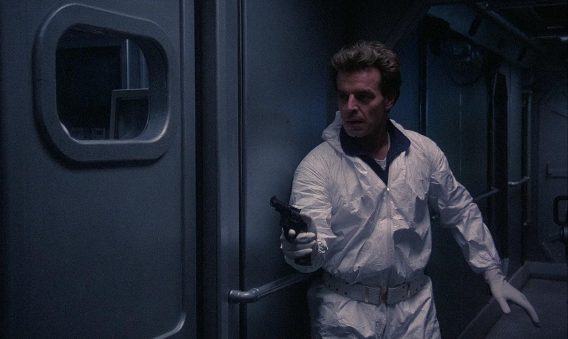 Фильм Глубокое погружение (1990)